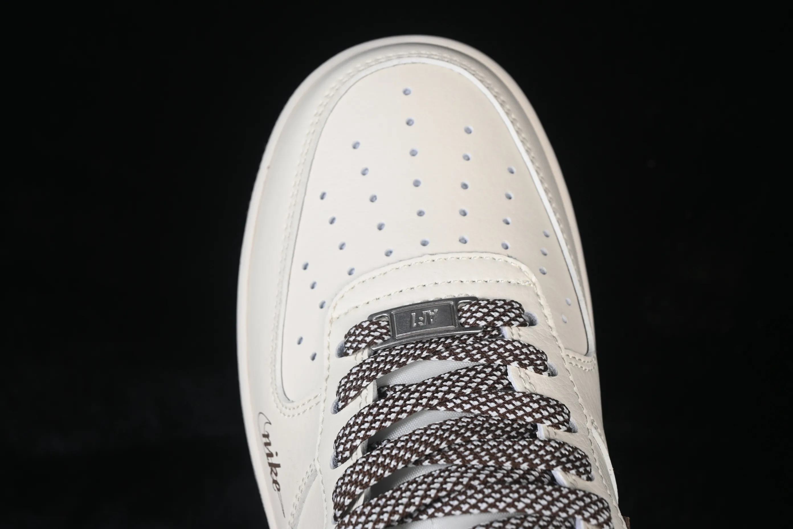 All categories Nk Air Force 1 Air Force series Nk Air Force 1 Low Air Force low top Nike Air Force 1'07 Low Ghostface joint white brown suede Air Force 1 low top casual sneakers XD9314-614